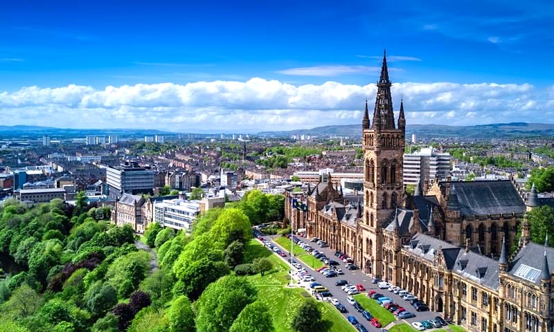 Summer Camp Academic English à Glasgow – St Andrew’s College Language Schools 16–21 ans