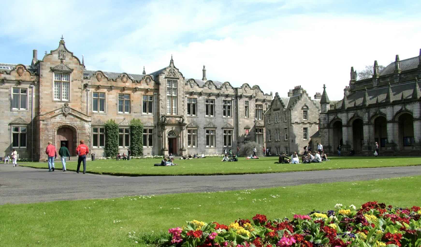 St Andrew’s College Language Schools