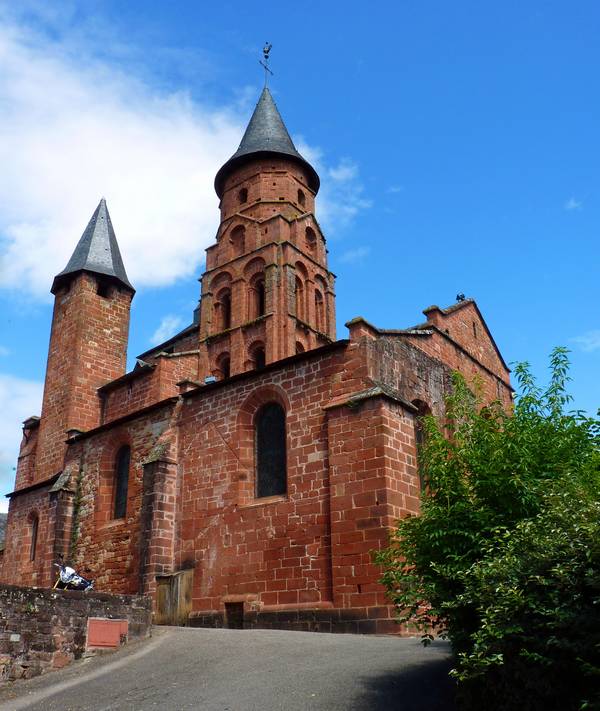 Eglise de Collonges-la-Rouge en Nouvelle-Aquitaine