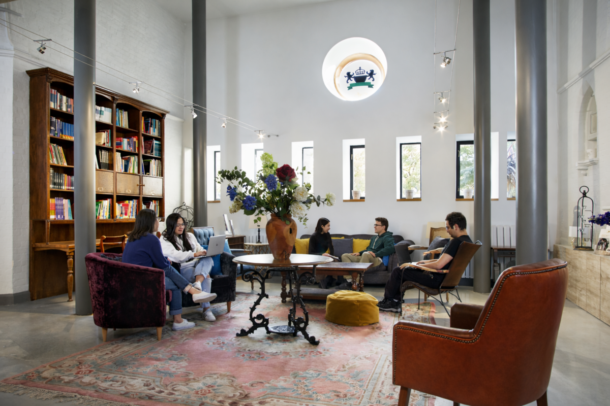 Burlington School Londres pour Adultes - A partir de 16 ans