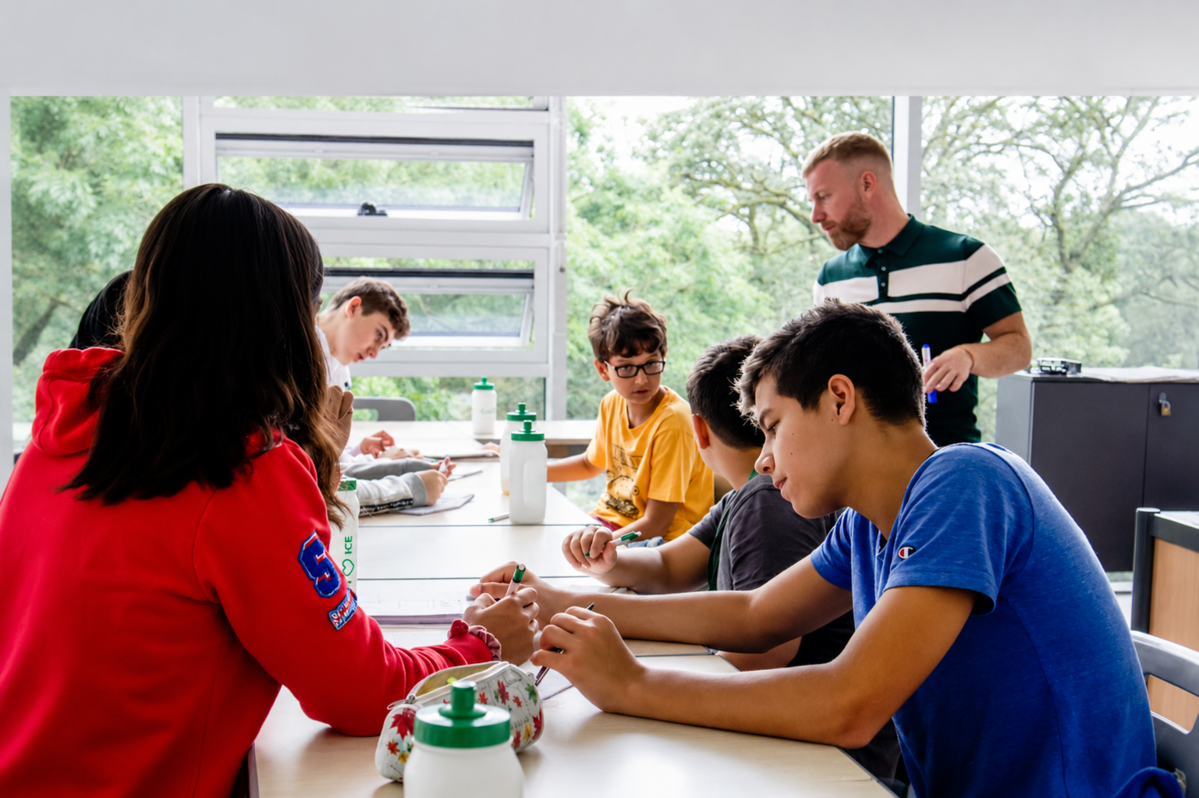 Summer Camp avec ICE à Glenstal : Sports et Multi-activités 12-17 ans