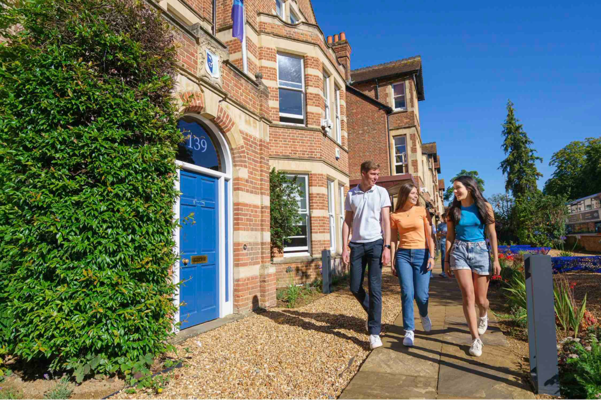 Séjour linguistique St Clare's Oxford Été : IB Introduction 15–17 ans